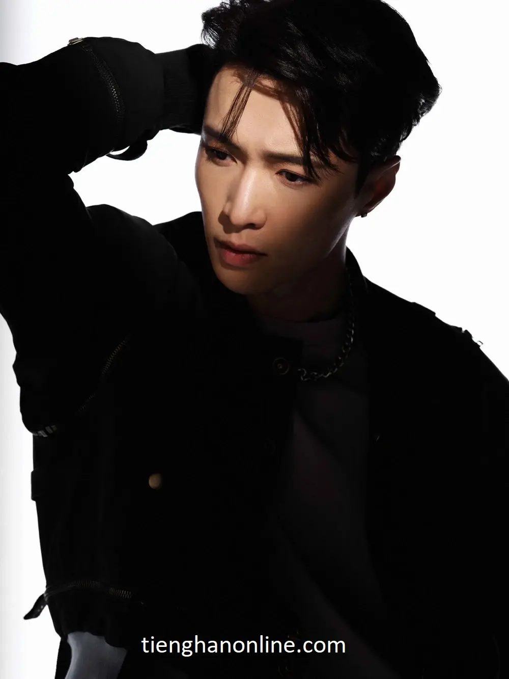 Lay, thành viên của EXO